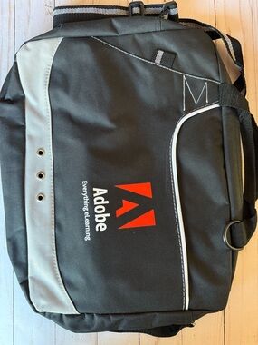 Adobe Leeds Laptop Carrying Work Bag Adjustable Shoulder Strap New Condition